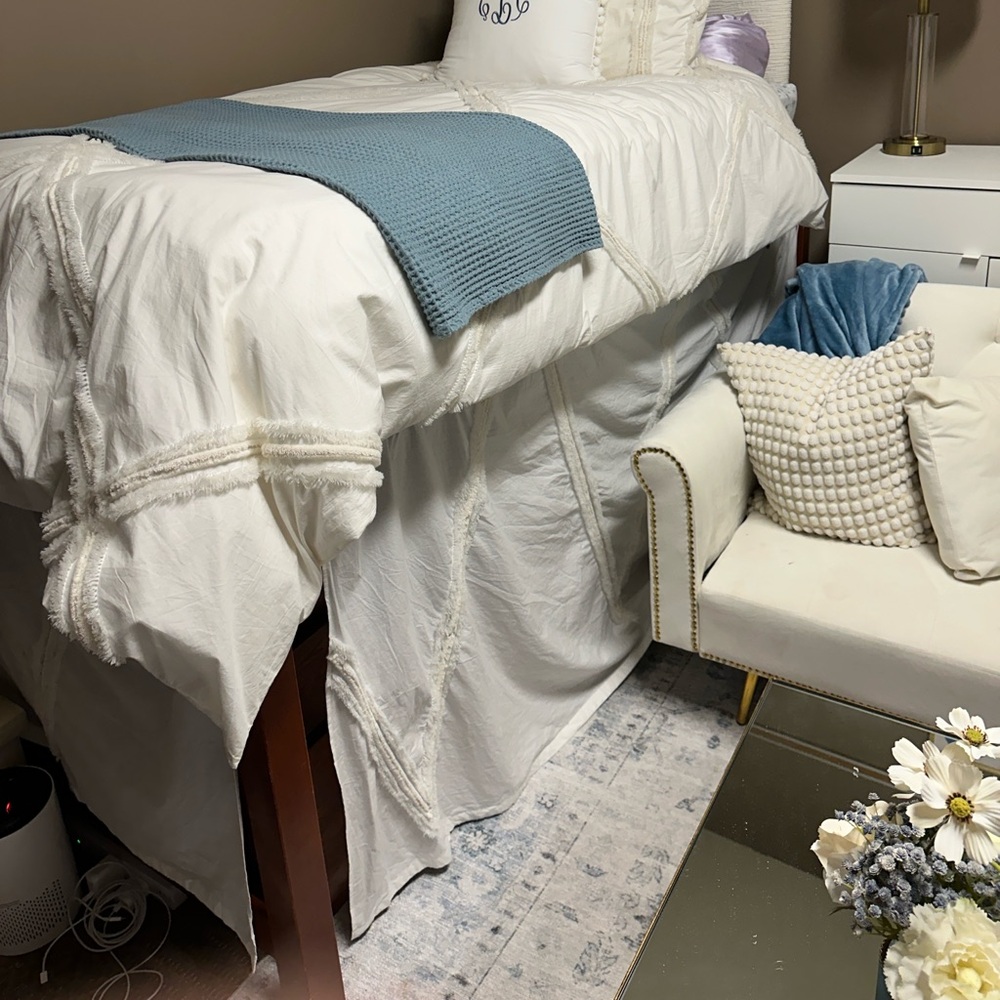 Lofted/Dorm Bed skirt!! Cream and white design.